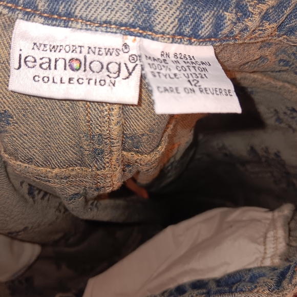 Newport News Blue Denim Skirt - Picture 2 of 5